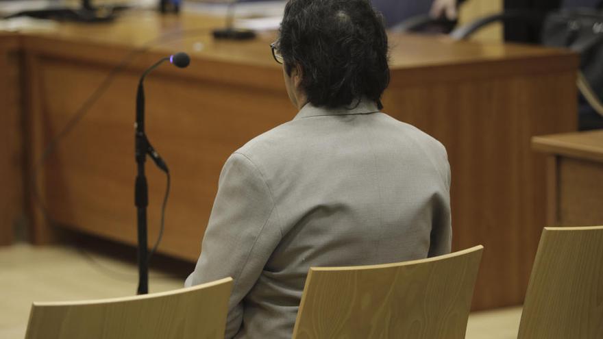 El acusado por presuntos abusos sexuales durante el juicio celebrado en València.