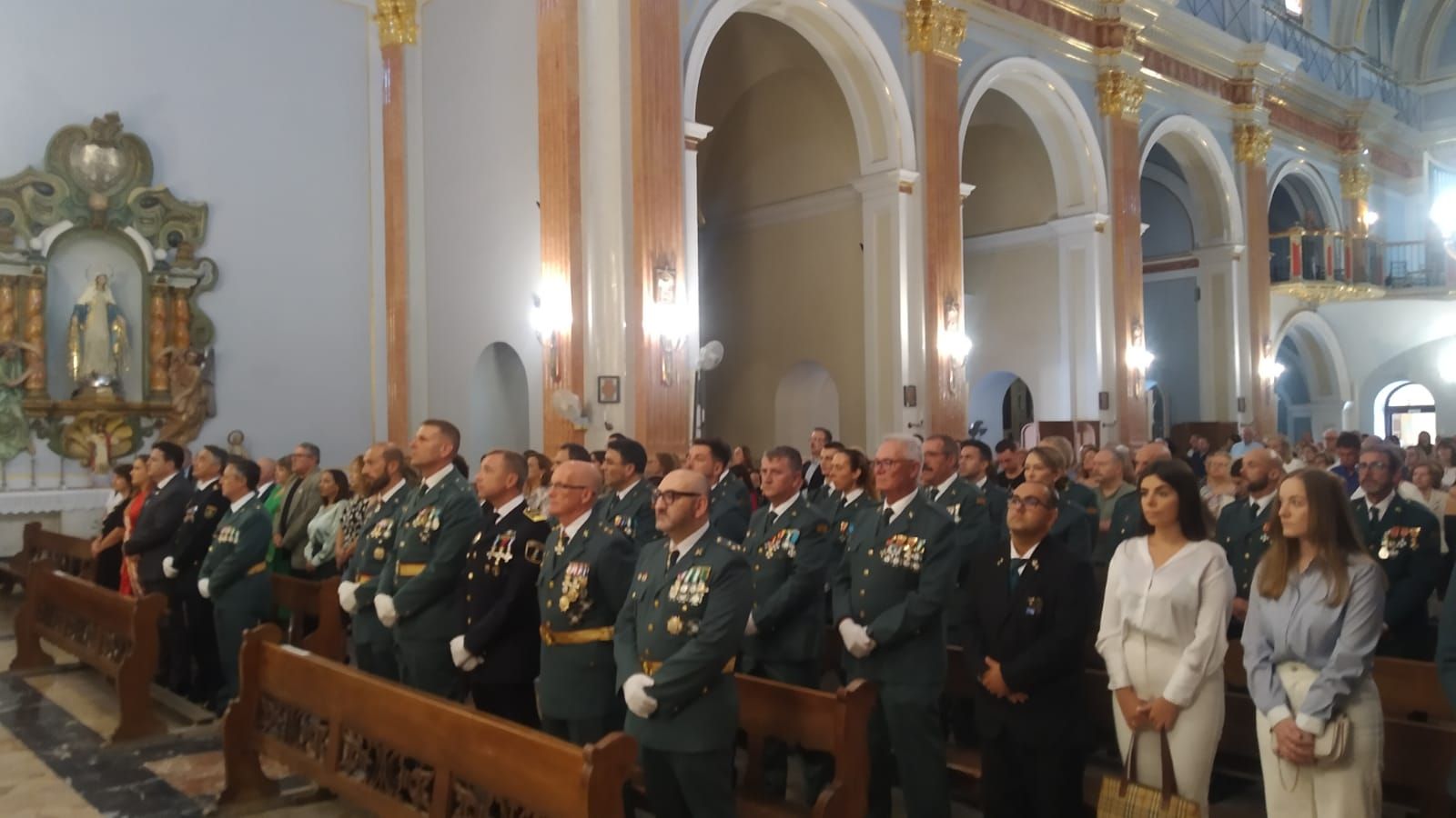 La Ribera se vuelca con la Guardia Civil el día de su patrona