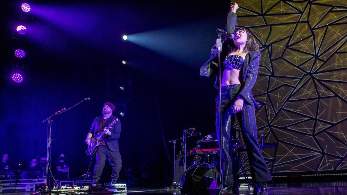 Amaral, durante un concierto en Zaragoza en 2021.