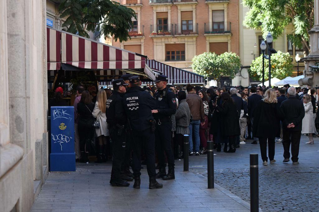 Murcia se echa a las calles durante el tardeo de Nochebuena