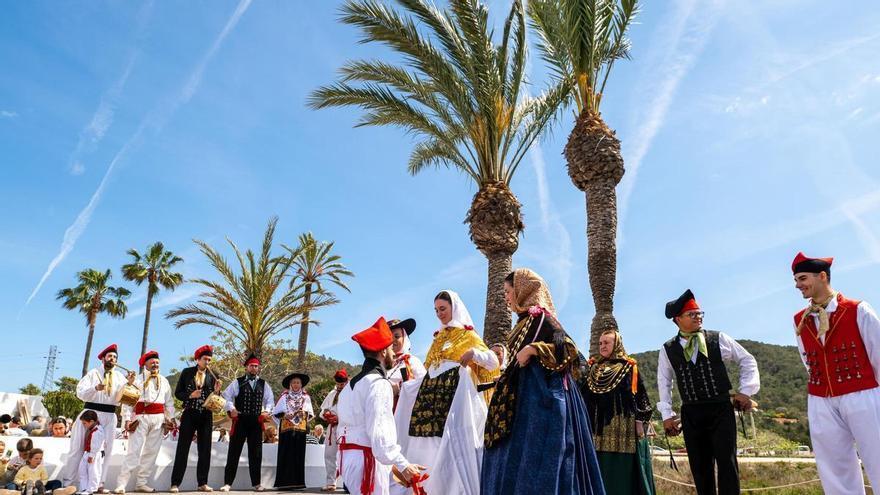 Ibiza desde la raíz: turismo sostenible, cultura y naturaleza para descubrir la isla más auténtica