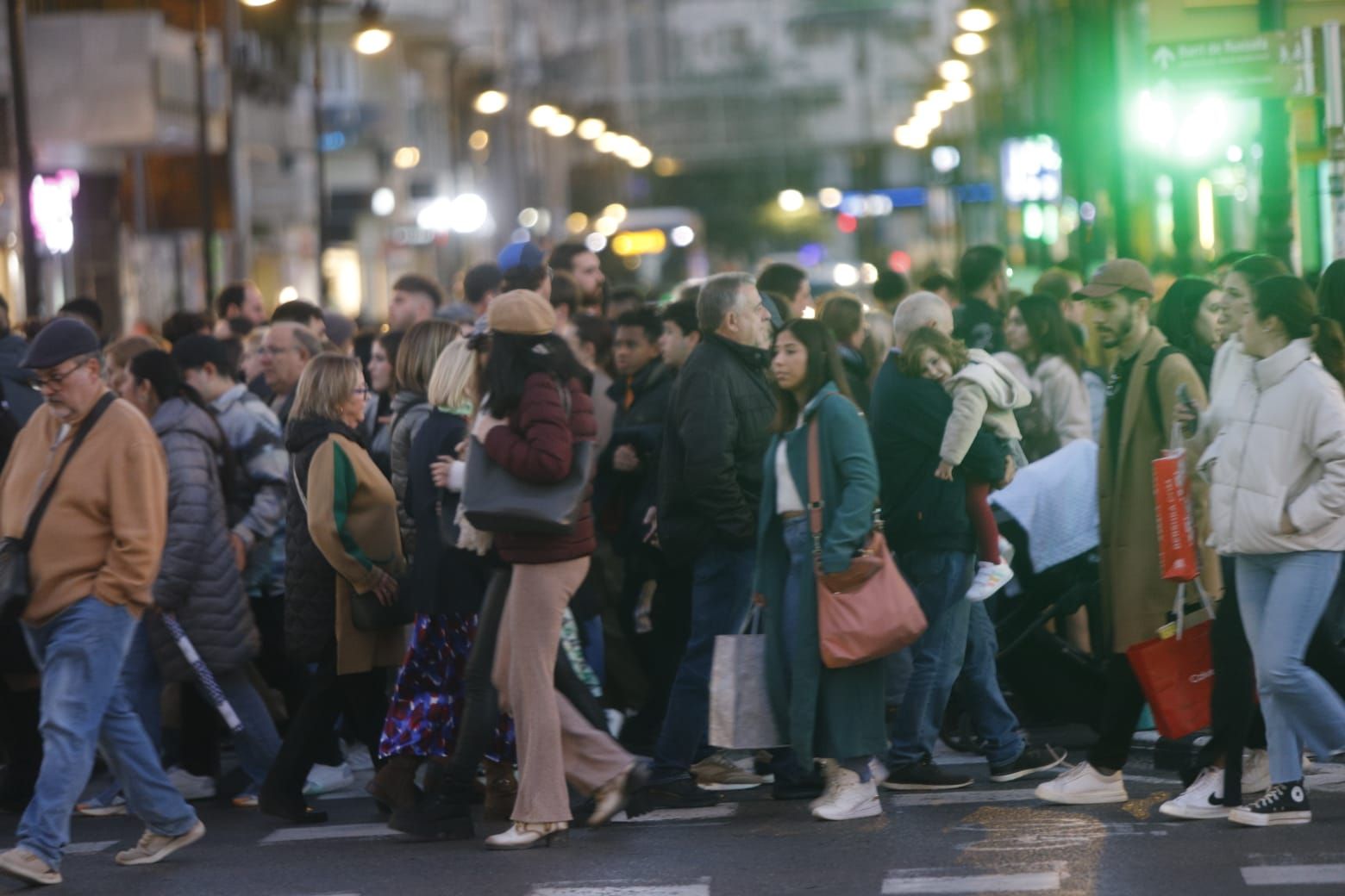 València, a reventar por la Navidad y el buen tiempo