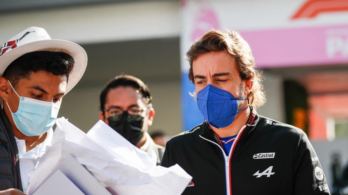 Fernando Alonso vuelve a mostrar su desacuerdo con las decisiones de la FIA y la Fórmula 1.