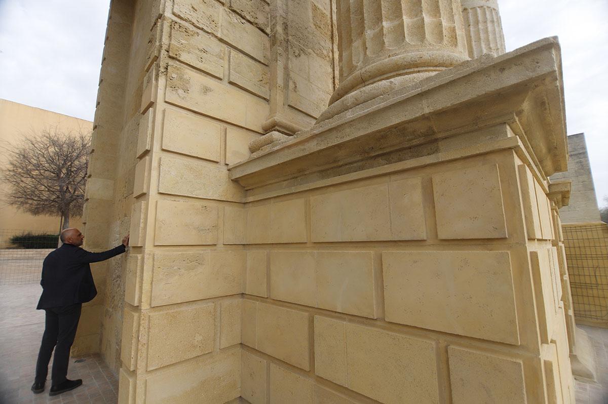 En imágenes el fin de la restauración de la Puerta del Puente En imágenes el fin de la restauración de la Puerta del Puente