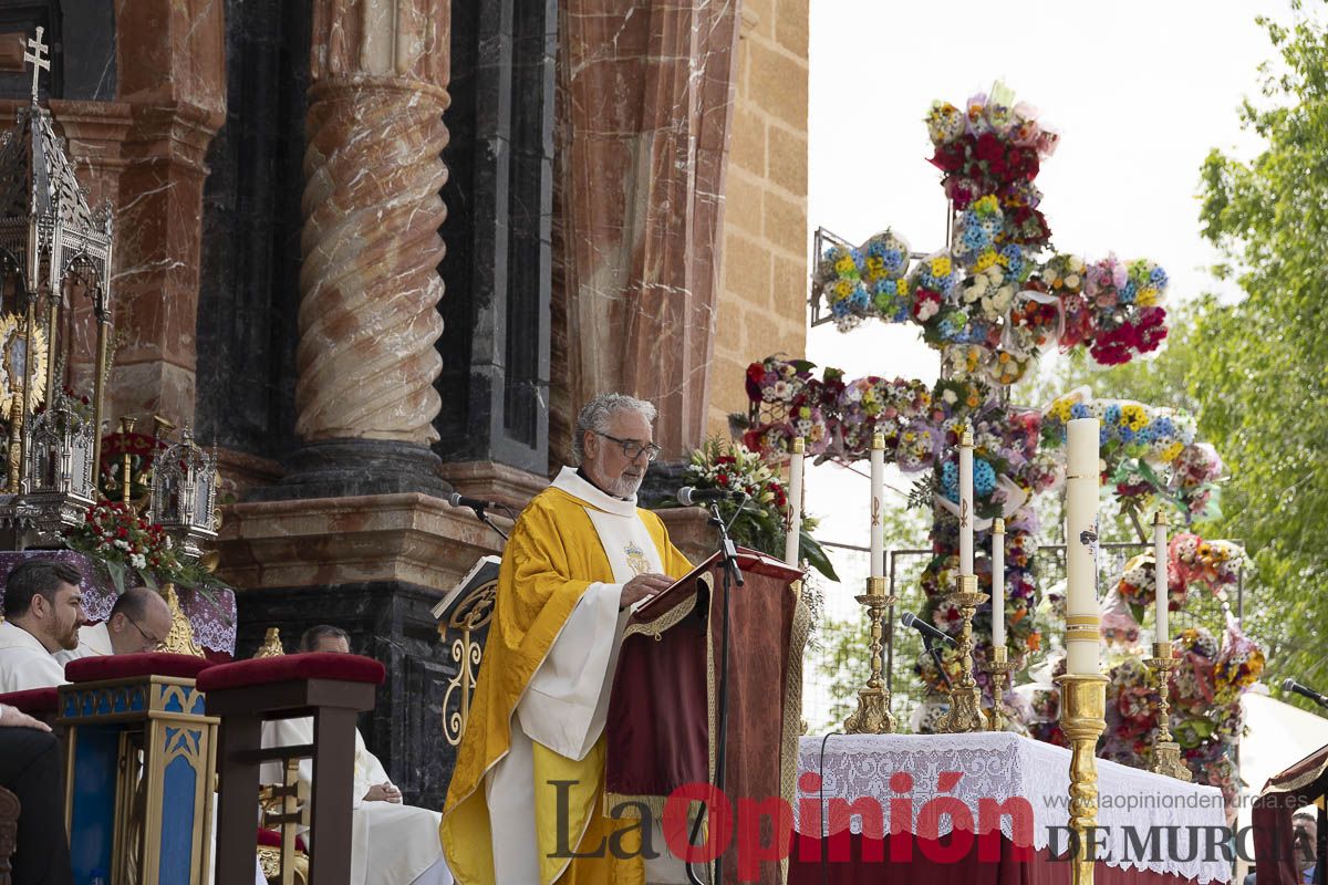 Fiestas de Caravaca | Imposición de cruces a los nuevos hermanos cofrades de la Vera Cruz