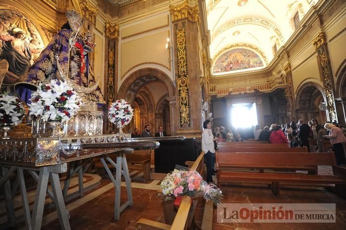 Ofrenda floral a la Virgen de las candidatas a Reina de la Huerta