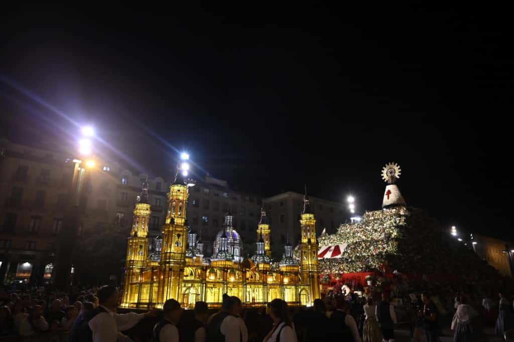 El Rosario de Cristal, uno de los momentos más emocionantes de las Fiestas del Pilar