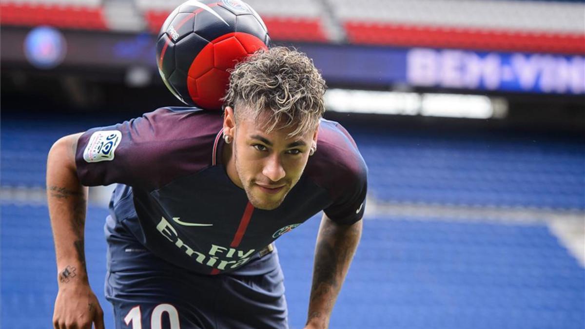 Neymar verá a sus compañeros en la grada del Parque de los Príncipes
