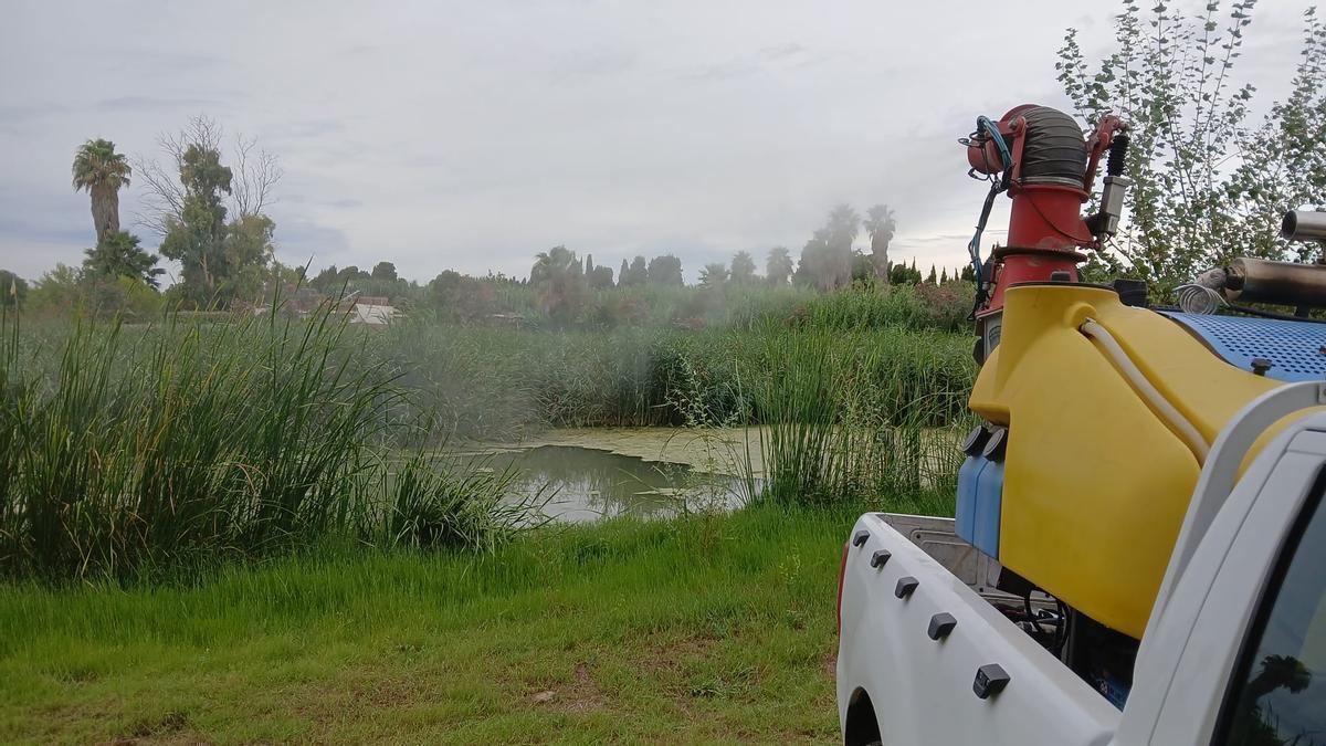 Tratamientos contra los mosquitos impulsados por la Diputación.