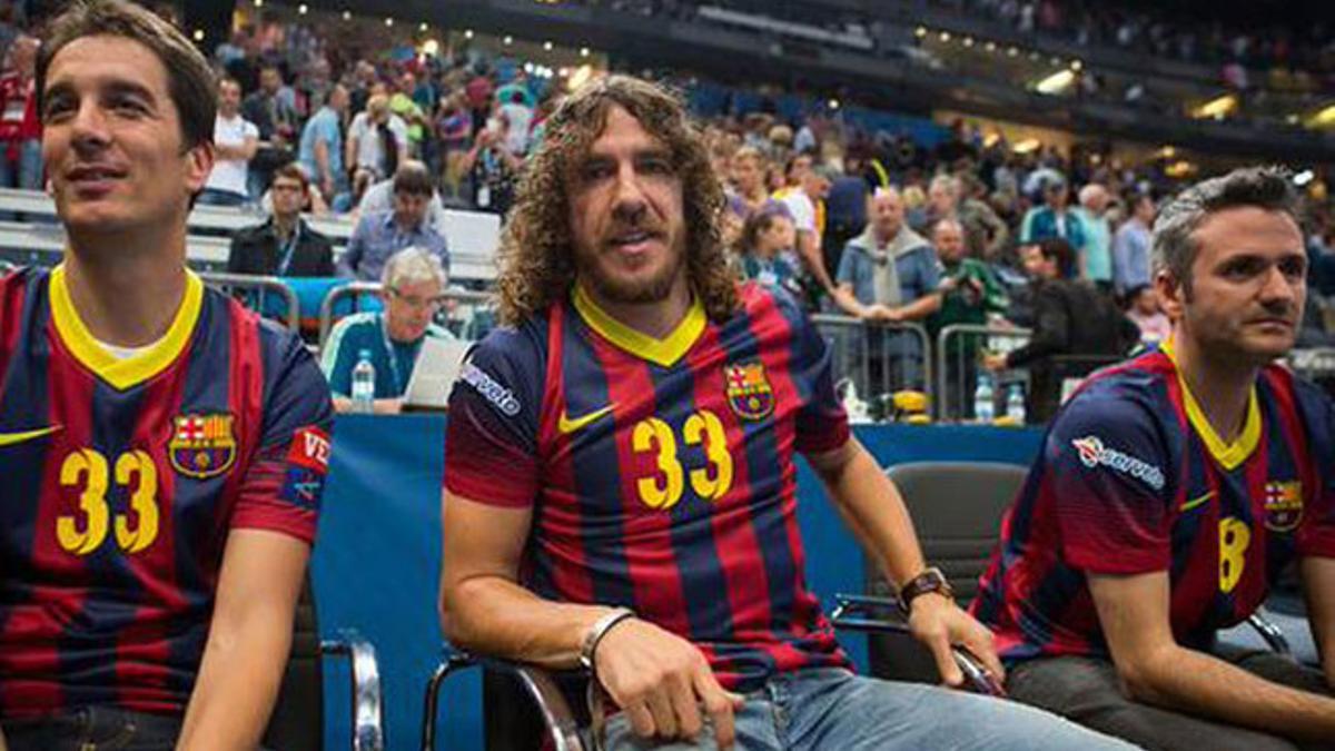 Carles Puyol junto a su hermano Josep Xavier y el amigo de ambos, Javi