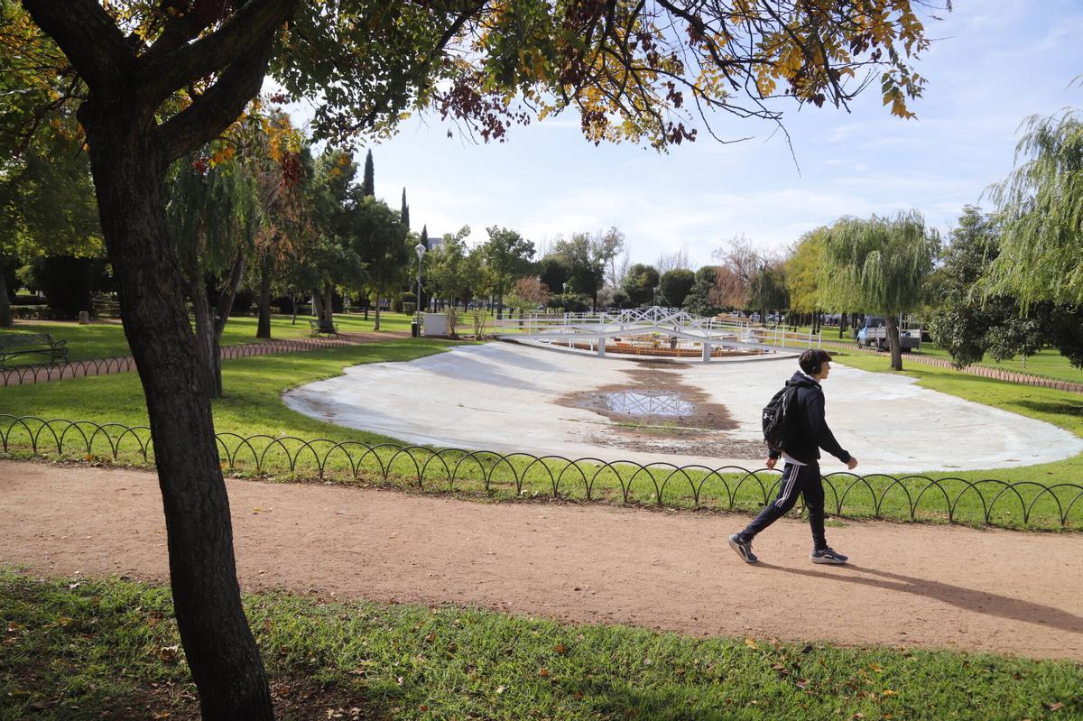 Aspecto que presenta actualmente la fuente y su entorno.