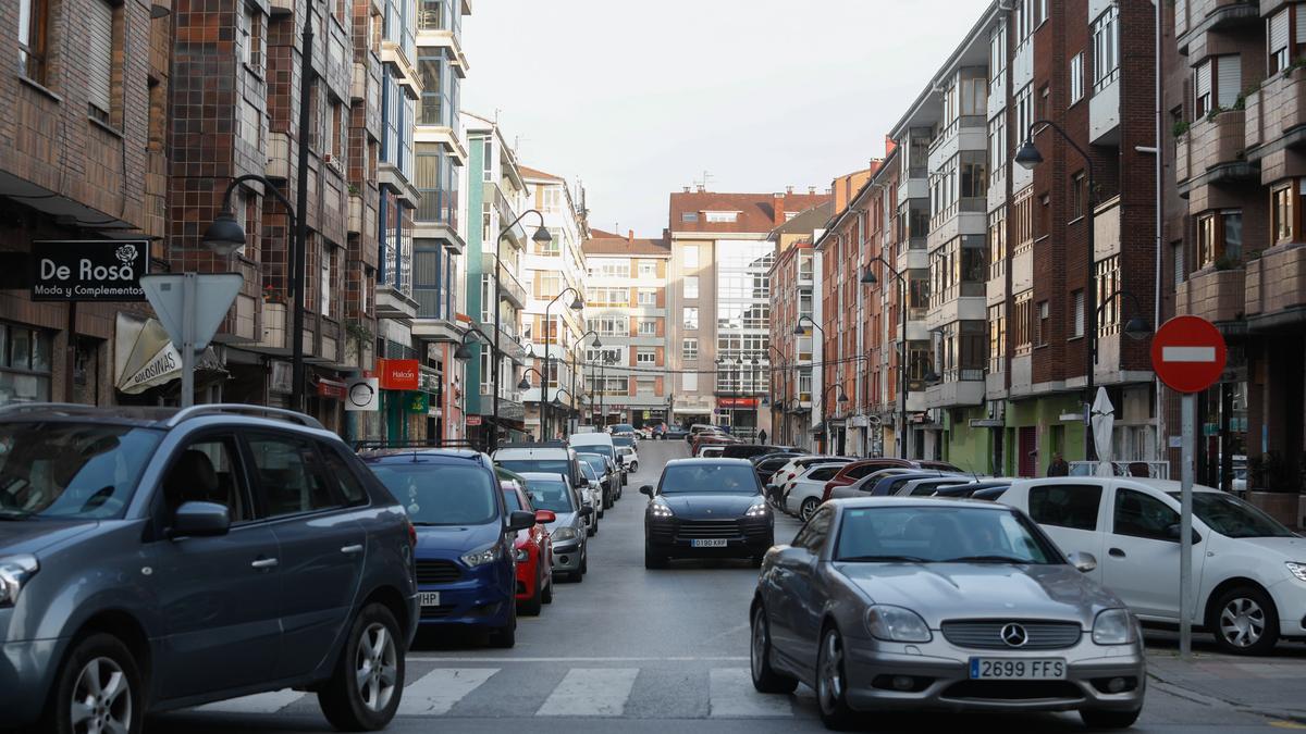 Calle Ramiro I de Piedras Blancas.