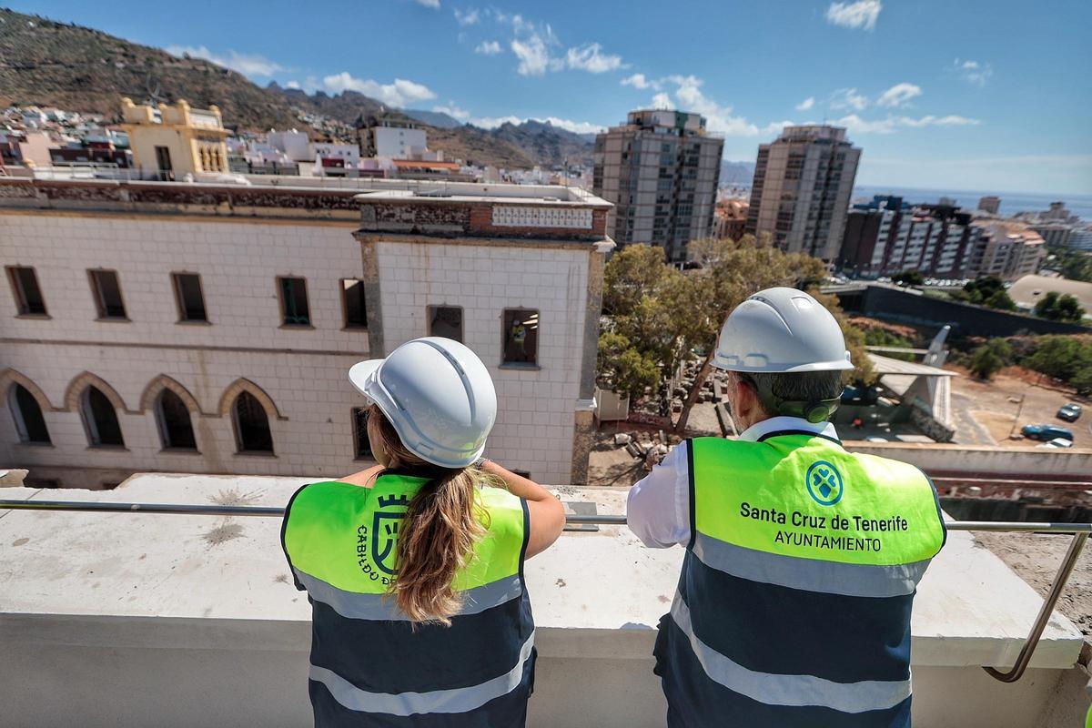 Visita a las obras del Viera y Clavijo Visita a las obras del Viera y Clavijo
