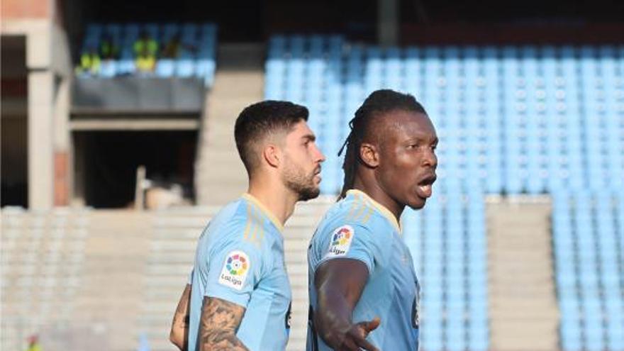 Unai Núñez y 
Joseph Aidoo, en
 un partido en 
Balaídos.   | // ALBA 
VILLAR