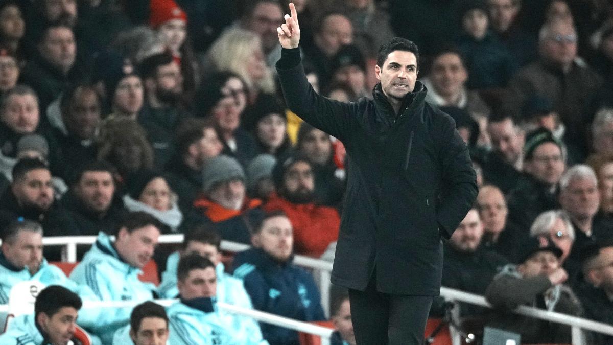 Mikel Arteta, durante el encuentro contra el Aston Villa
