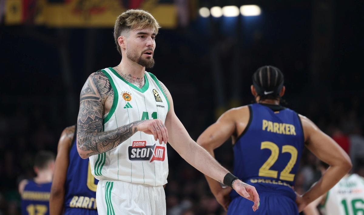 Juancho Hernangómez pasó por el Palau pero no pudo medirse en la pista a su hermano Willy