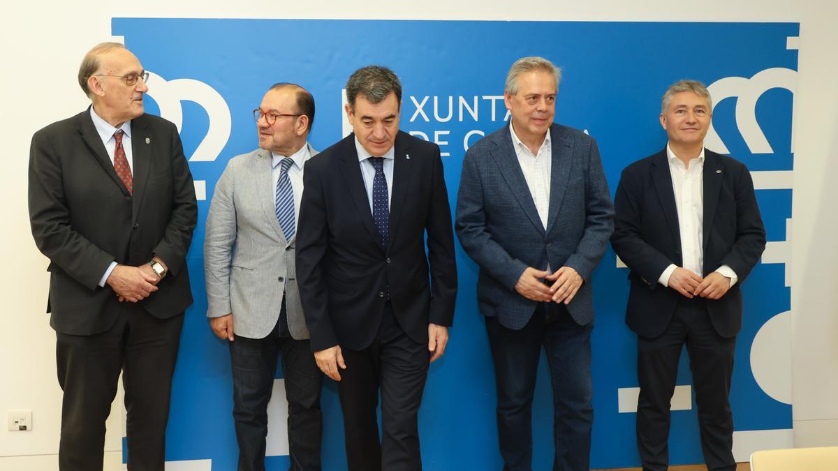 Desde la izq., Reigosa, López, Rodríguez, Gómez Caamaño y Cao.