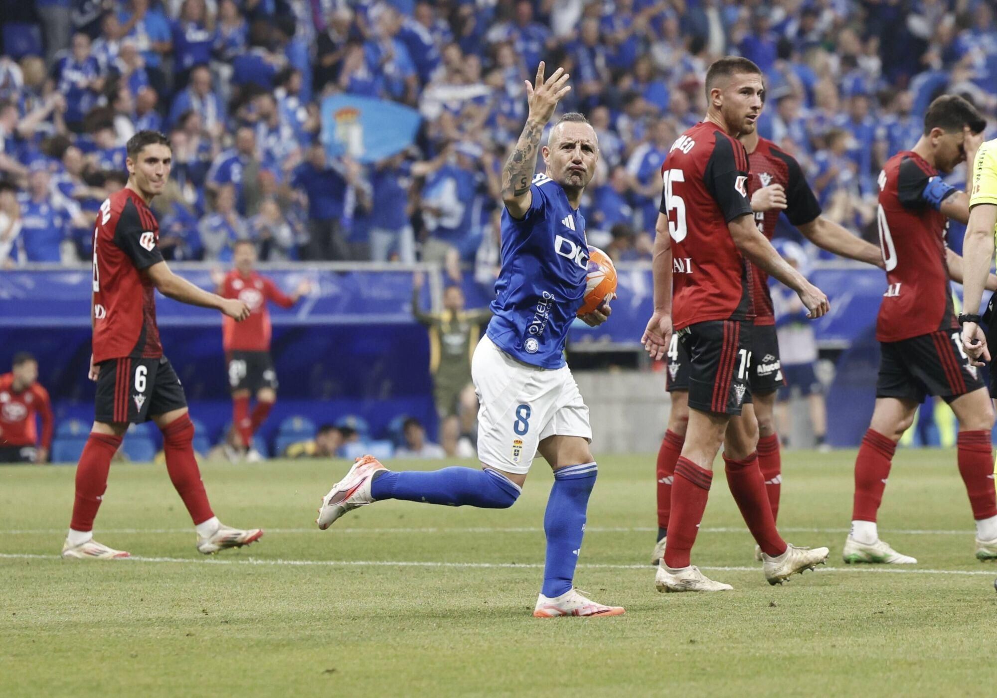 Así se vivió en el Carlos Tartiere la final del play-off entre el Real Oviedo y el Mirandés