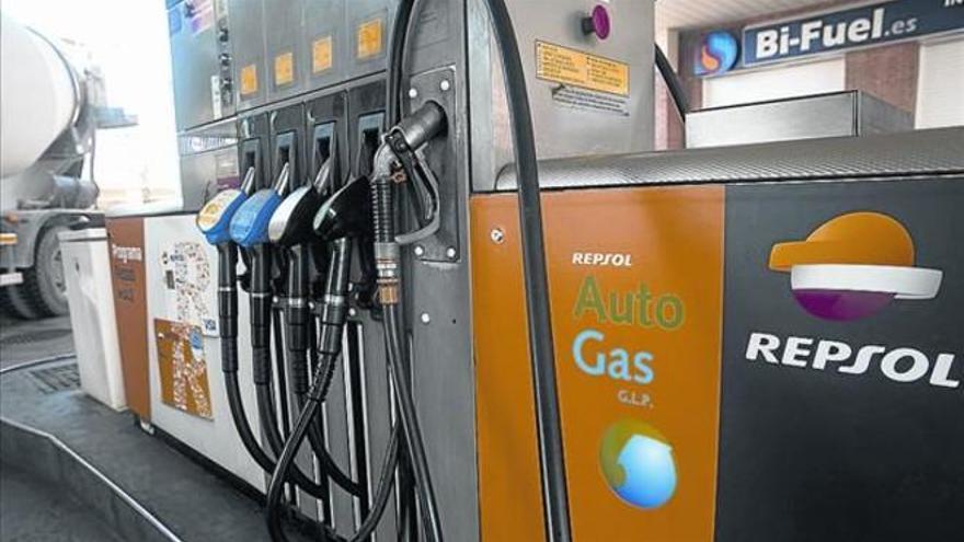 El Gobierno prohibe el cierre desordenado de gasolineras