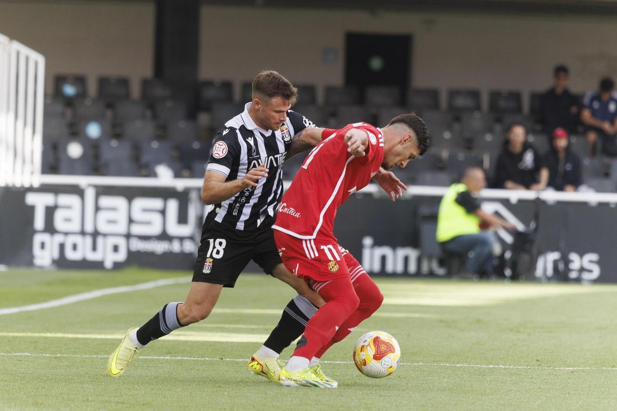 La épica victoria que acerca al Cartagena al play off frente al Nástic, en imágenes