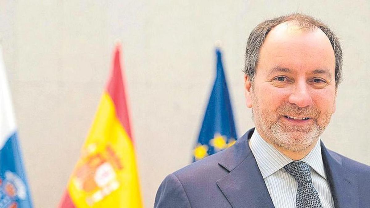 Andrés Rodríguez-Pose, en la sede de la Presidencia del Gobierno de Canarias.