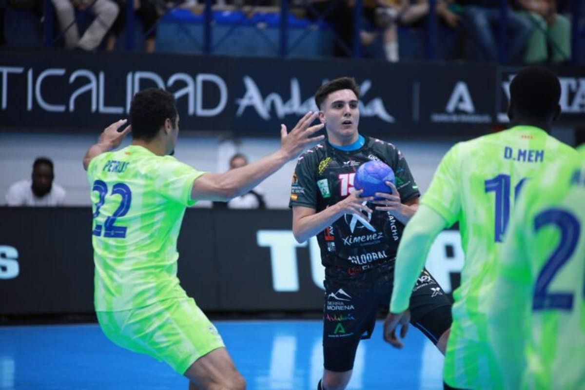 Lucas Aizen, en un encuentro contra el Barça.