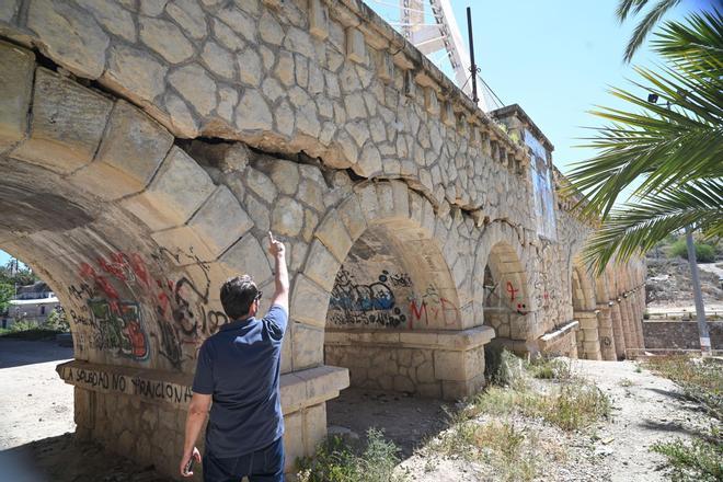 El acueducto centenario de Elche avanza en su abandono