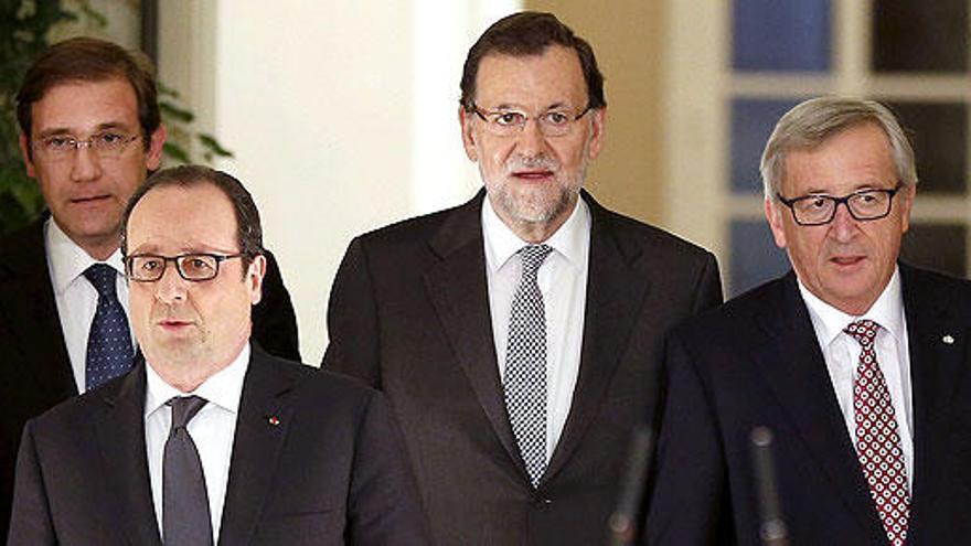 Passos Coelho, Hollande, Rajoy y Juncker, en La Moncloa.