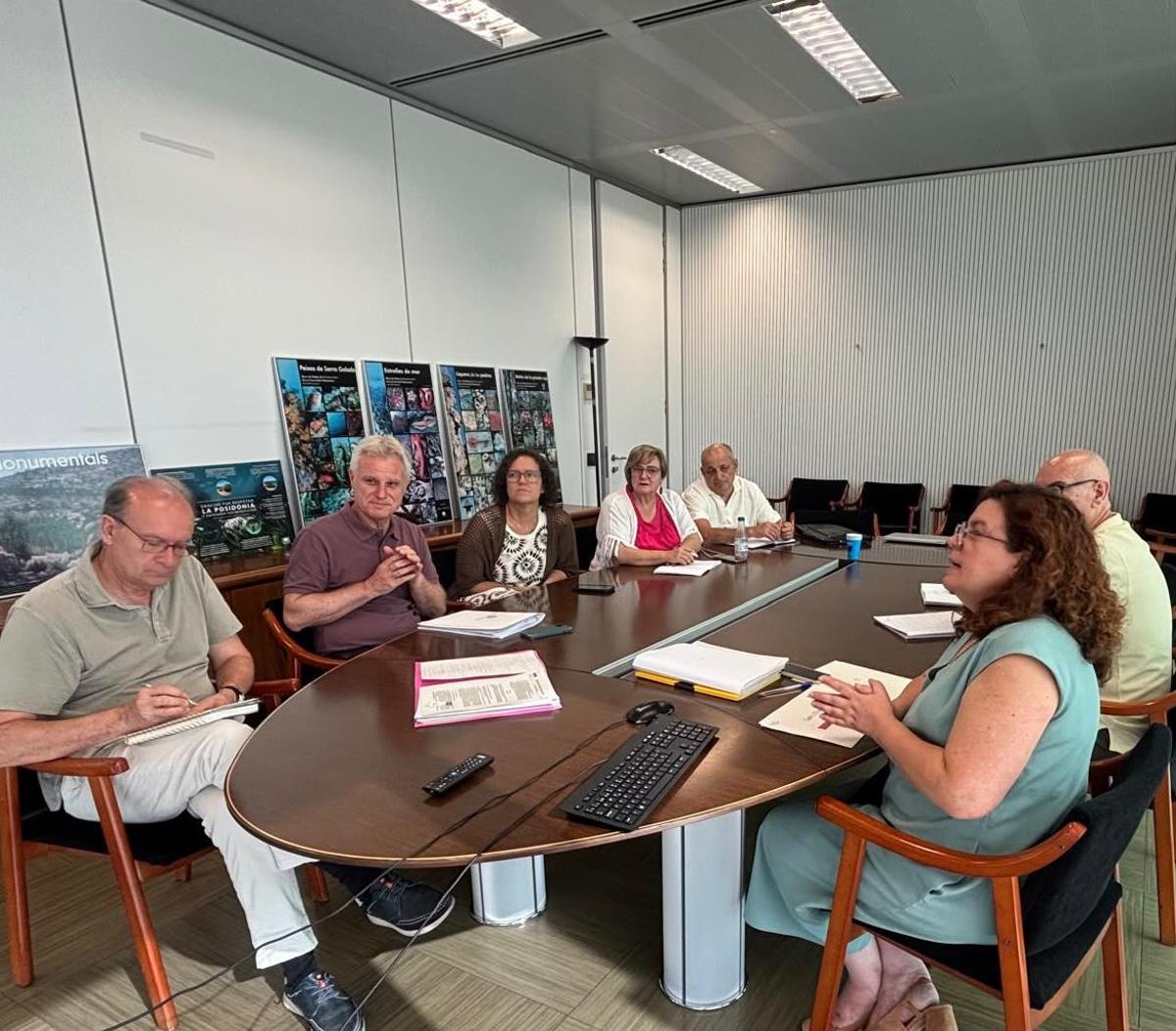 La reunión de la Conselleria con el Ayuntamiento de l'Eliana.