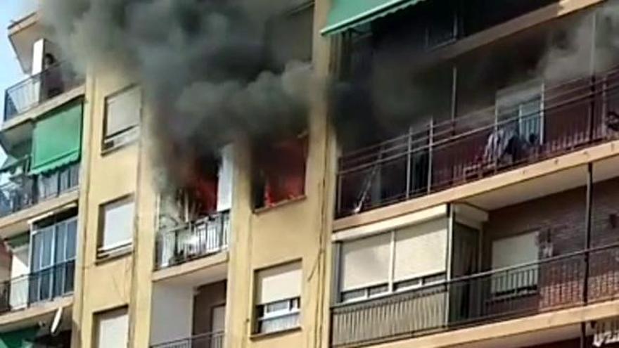 Fallece un hombre en el incendio de su casa en Puçol