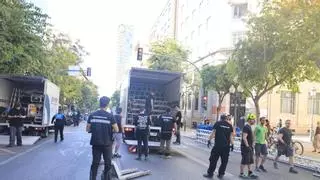 La Rambla de Alicante queda cortada al tráfico por el montaje de la Gala de Candidatas de Hogueras