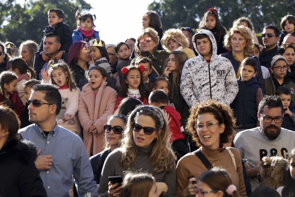 Los Reyes Magos llegan a Murcia repartiendo Roscón