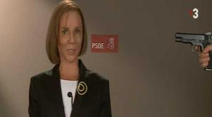 La Carme Chacón de {’Polònia’} comunica la seva renúncia ({TV-3}).