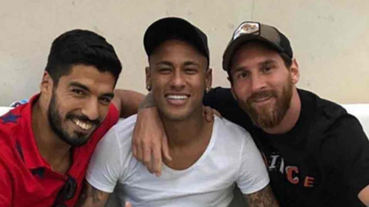 Neymar volvió a verse a Luis Suárez y Messi