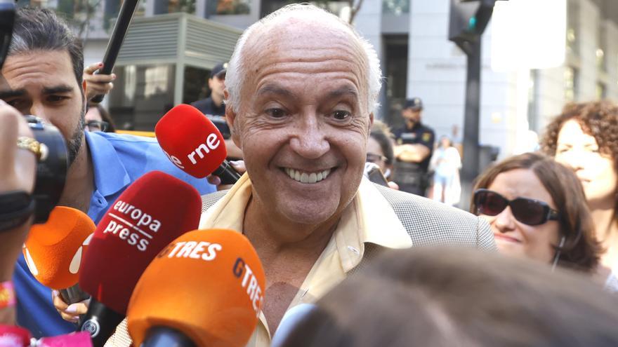 Archivo - José Luis Moreno atiende a los medios tras declarar en la Audiencia Nacional, a 27 de septiembre de 2023, en Madrid (España).