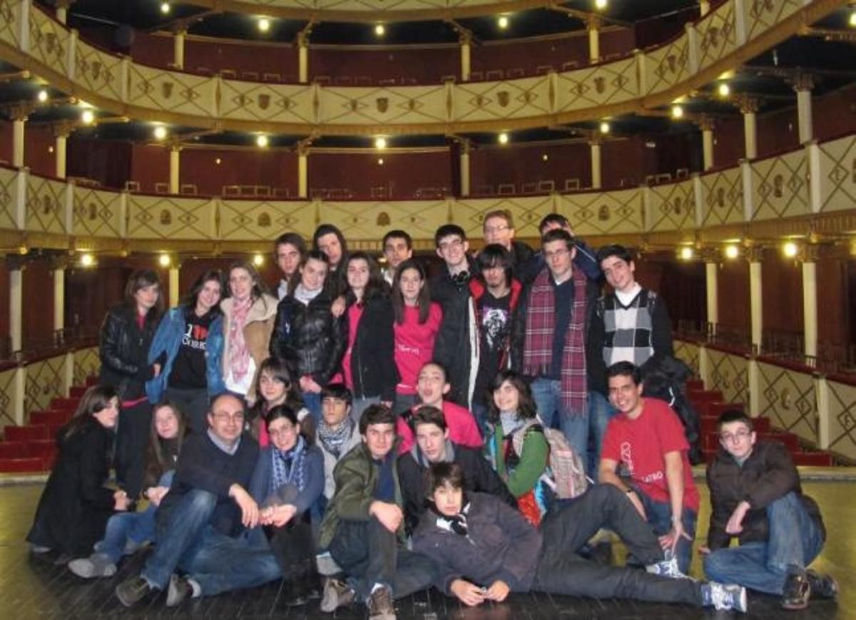 El grupo Atrezzo Joven, al completo.