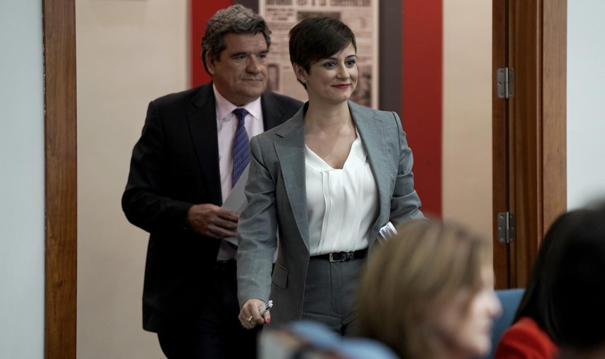Isabel Rodríguez, a su llegada a la rueda de prensa posterior al Consejo de Ministros.