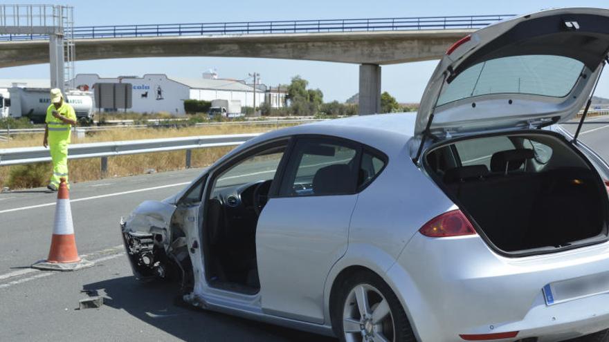 Dos personas heridas tras chocar sus vehículos