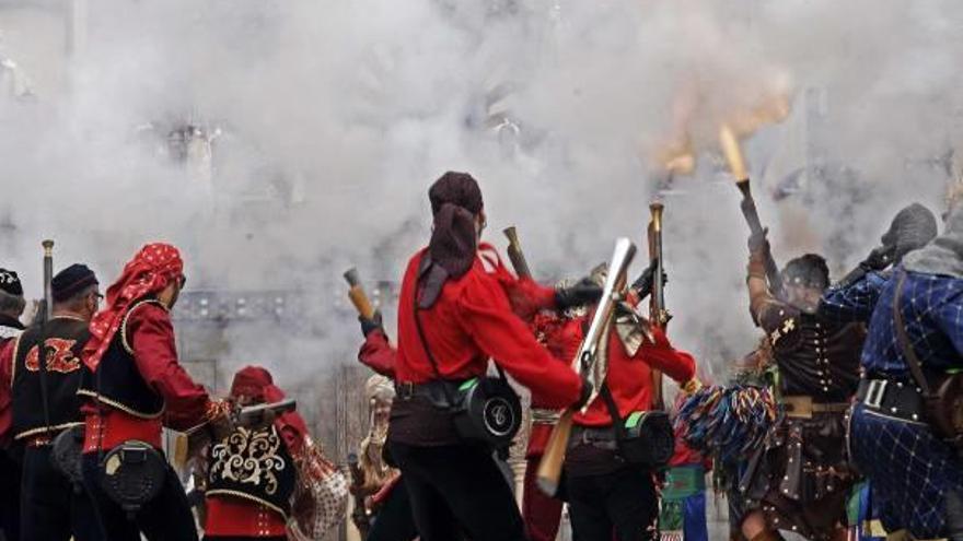 Seis municipios piden suavizar la normativa sobre el uso de la pólvora en los festejos