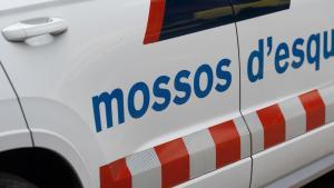 Archivo - Un vehicle dels Mossos dEsquadra
