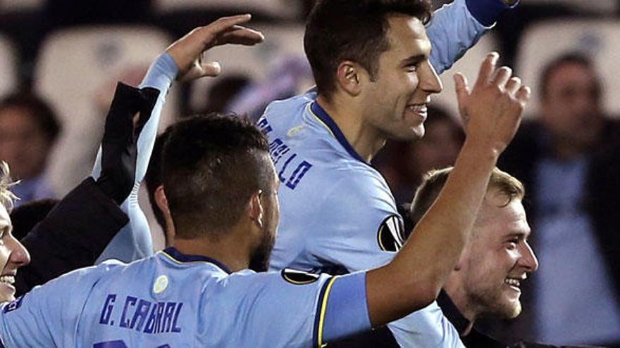 Los jugadores del Celta celebran la clasificación // REUTERS