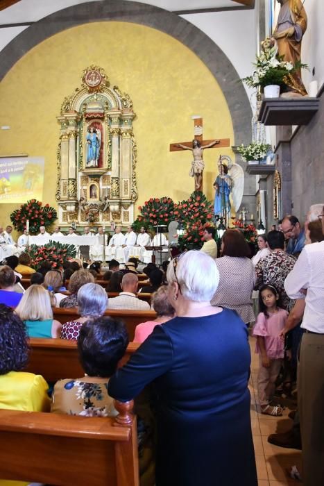 24/10/2019 VECINDARIO. SANTA LUCIA DE TIRAJANA. Procesión San rafael en Vecindario.   Fotógrafa: YAIZA SOCORRO.  | 24/10/2019 | Fotógrafo: Yaiza Socorro