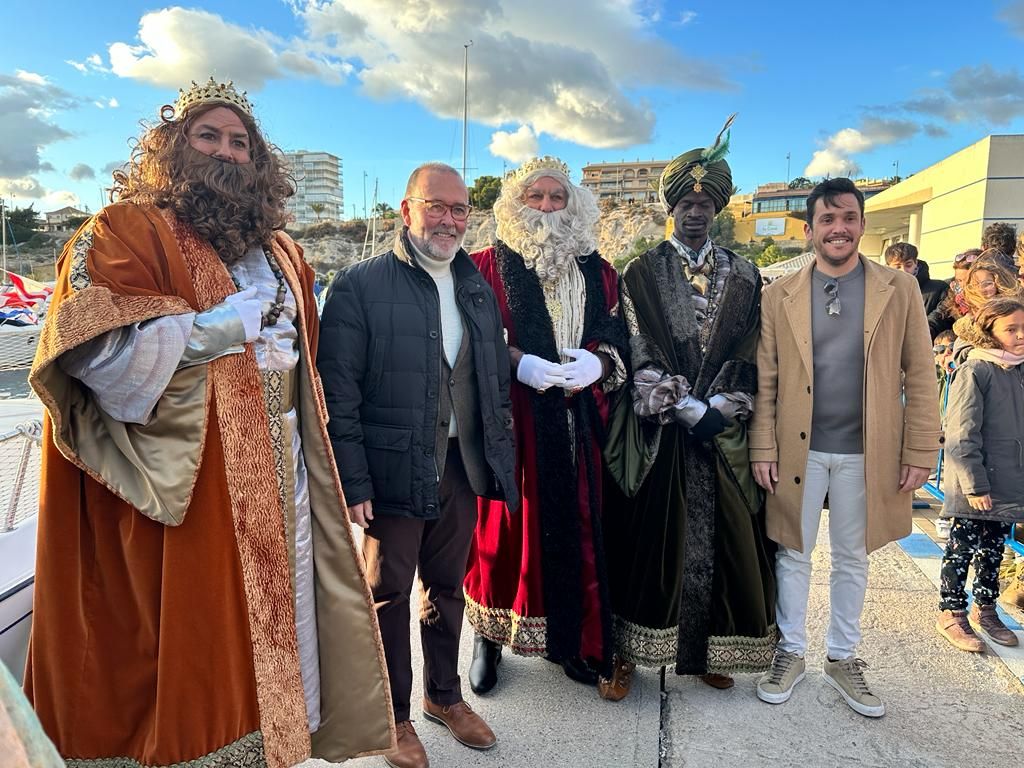 Así ha sido la Cabalgata de los Reyes Magos en El Campello