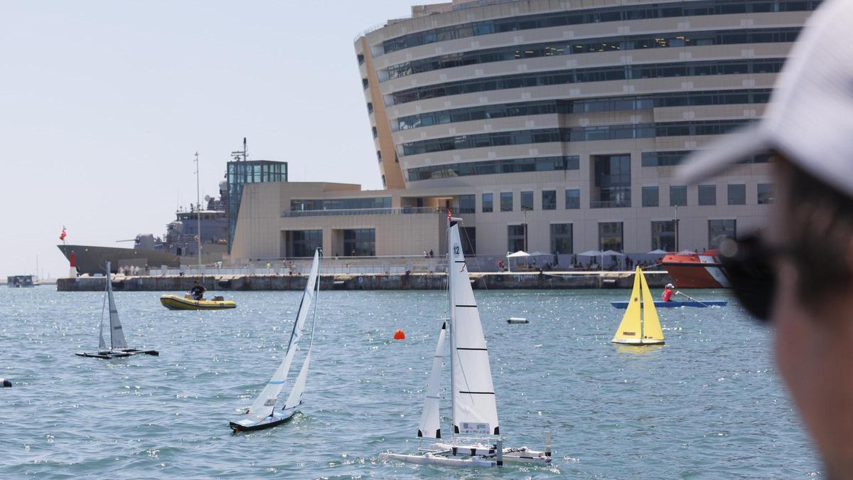 Fiesta ciudadana en el Port de Barcelona