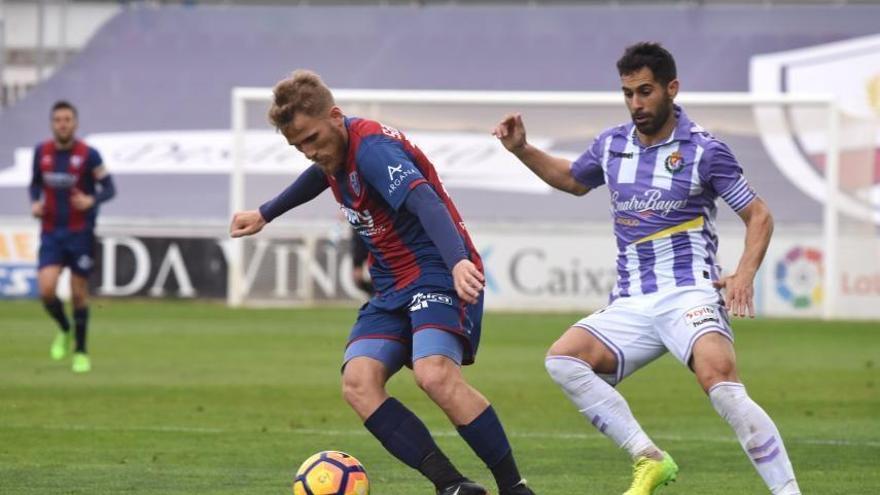 El Huesca vence al Valladolid (1-0) y se sitúa a cuatro puntos del &#039;playoff&#039;