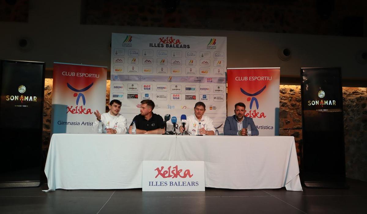 Nicolau Mir, Matt Wade, Pedro Mir y José Tirado, durante la presentación del Xelska.