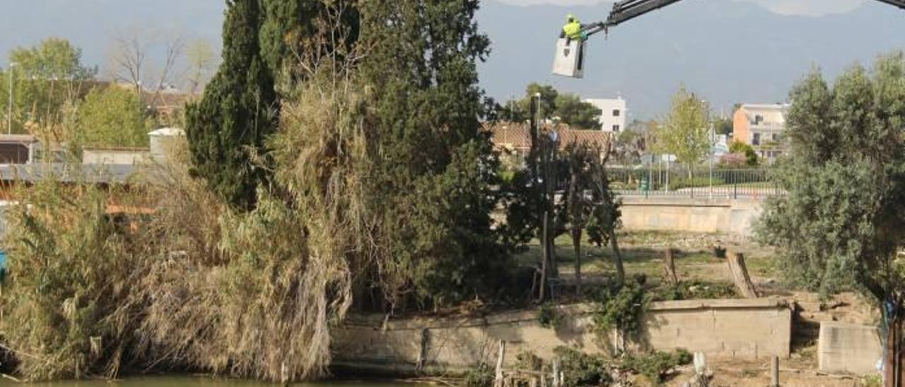 Cullera dispara el castillo  junto al Xúquer pese al veto a Alzira por un barranco