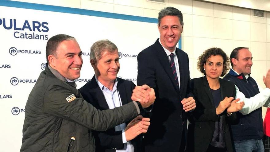Elías Bendodo junto al candidato del PP a la Generalitat, Xavier García Albiol.