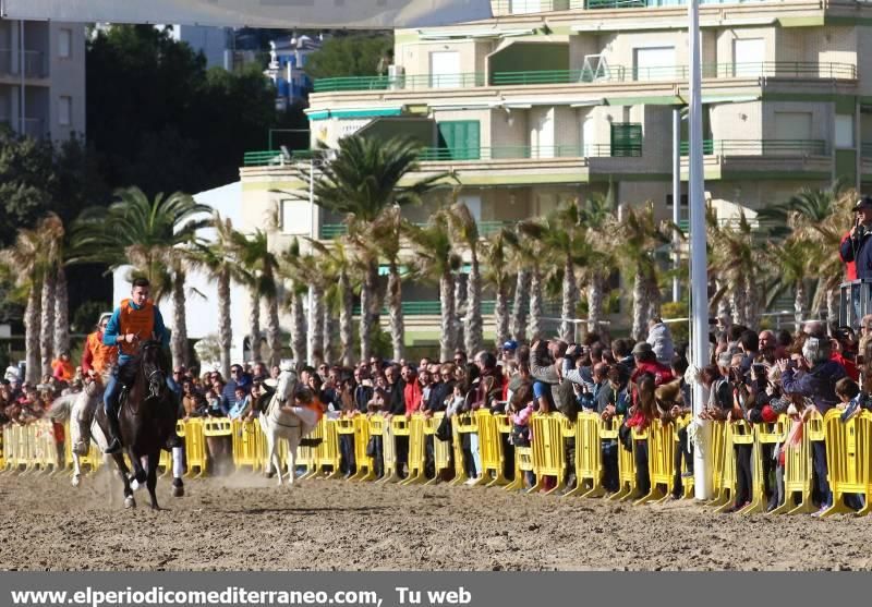 La playa de la Concha de Orpesa es un hipódromo por un día