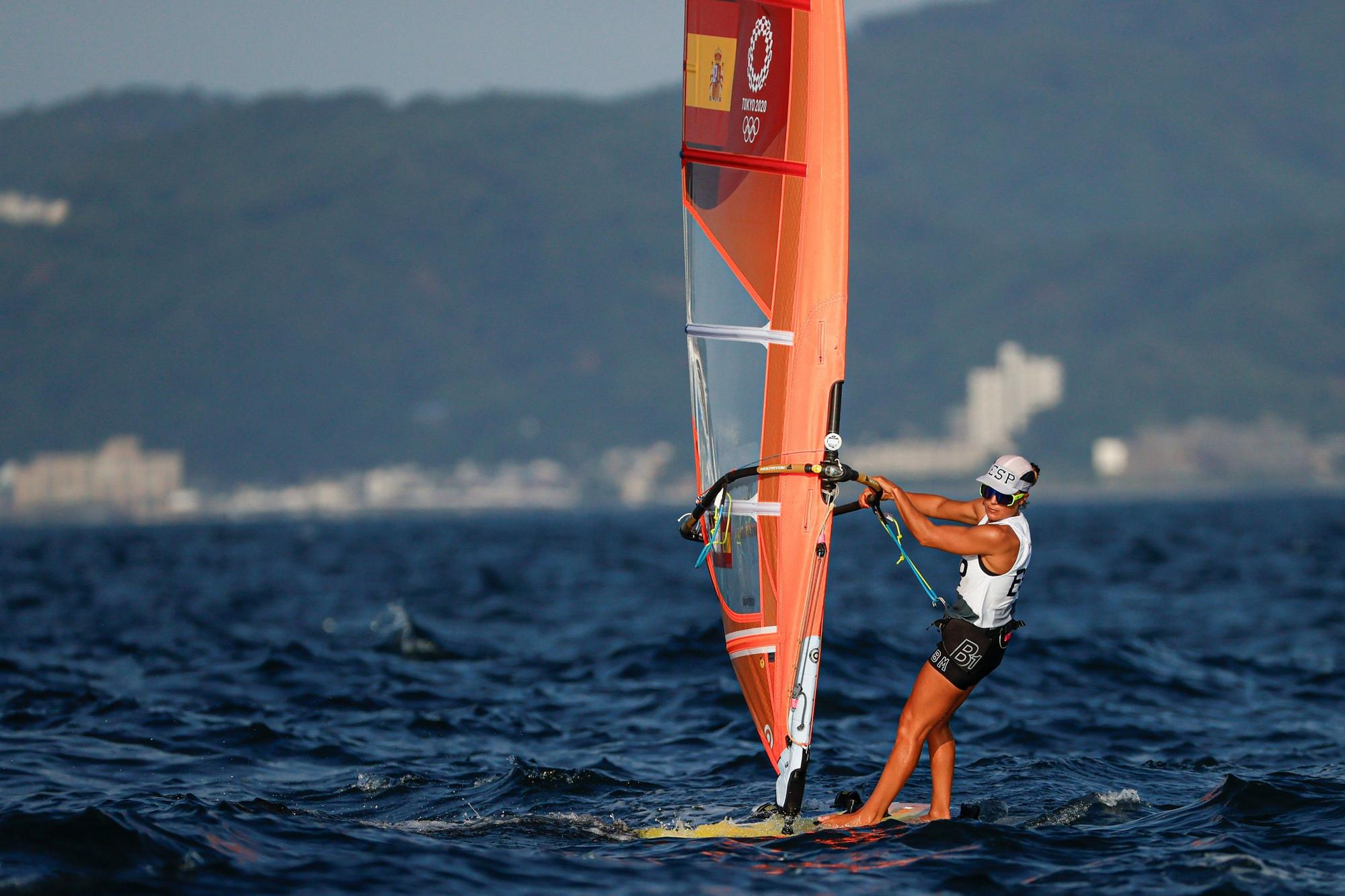 Blanca Manchón durante una regata en Tokio